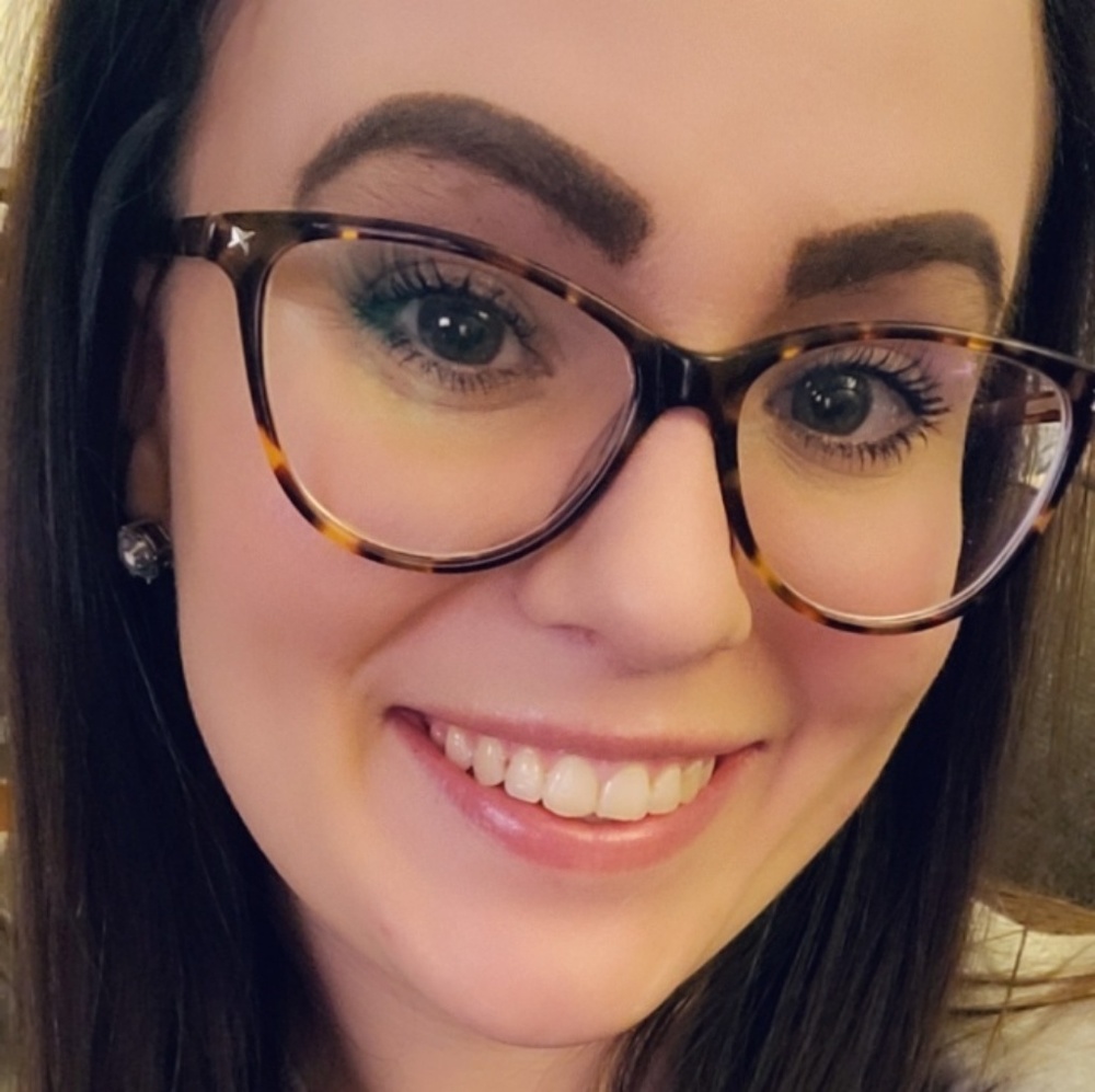 Meet your Posher, Mandy